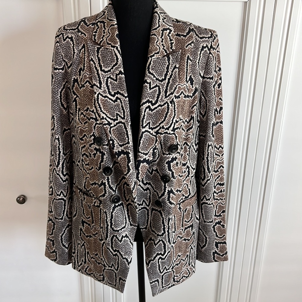 CAbi Samantha python blazer - Picture 2 of 13